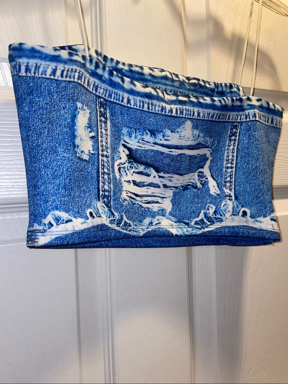 Blue Denim Print Strapless tube style Top. Silky feel to it
Polyester fabric - Picture 2 of 3